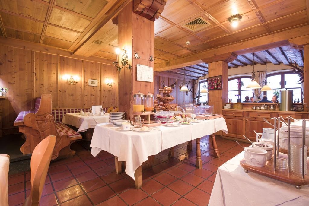 Hotel Kirchenwirt Kirchberg in Tirol Ngoại thất bức ảnh
