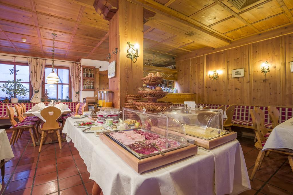 Hotel Kirchenwirt Kirchberg in Tirol Ngoại thất bức ảnh