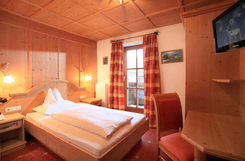 Hotel Kirchenwirt Kirchberg in Tirol Ngoại thất bức ảnh